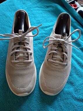 Skechers Men's Beige Knit Athletic Sneakers